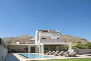 Del Sur Luxury Villa, Heated Pool & Utter Privacy, By ThinkVilla - Image 5