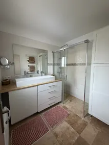 Apartment in the city center – private parking – air-conditioned - Image 5