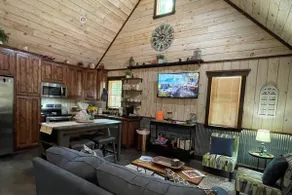 Hot Tub-Large Screened Porch,Fire Pit &Grill Area - Image 5