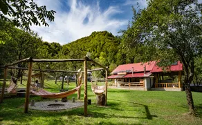 Foarda's Chalet - Image 2