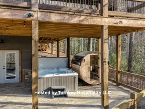 EPIC Pool * Outdoor Kitchen * Hot Tub * NEW Sauna! - Image 3