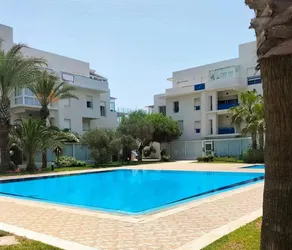 Fabulous beachfront penthouse, pool and sea - Image 5