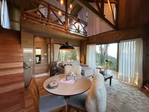Bella Lua Cottage #2 with Bathtub and Breakfast - Image 4