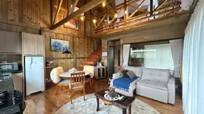 Bella Lua Cottage #2 with Bathtub and Breakfast - Image 5