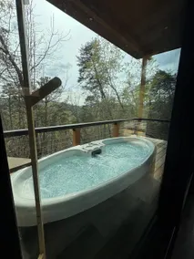 Luxury Couples Retreat | Hot Tub | Walk to Town - Image 3