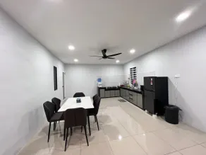 [9 TO 11 PAX] MUAR JERAM - BRIGHT INN HOMESTAY - Image 2