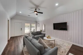 3 BDR | New Renovated Home | Quiet Luxury Retreat - Image 2