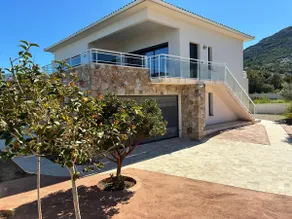 Luxurious 2-bedroom with views of Calvi Bay, parking, Wi-Fi - Image 3