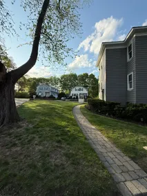 Comfortable 3BR Apt - Image 2