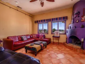 Casa Roja, a spacious 3-bedroom home - Image 2