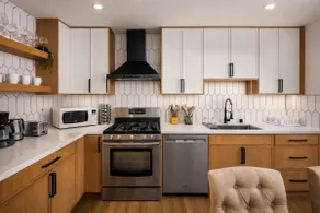 SFO 10 Min • Family 2BR + Patio Games • Baby-Ready - Image 2