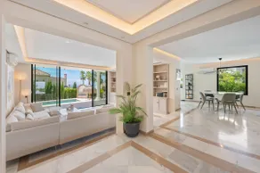 Marbella-Villa – Pool, Golf & Banús just 12min - Image 4