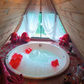 Imperatriz Chalet with Jacuzzi, Fireplace, and Ground Fireplace SC - Image 4