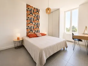 L'Écrin des Écoles | 2-bedroom apartment with parking & terrace - Image 2