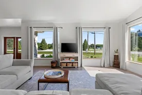 Inviting Sister Bay Retreat - Image 3