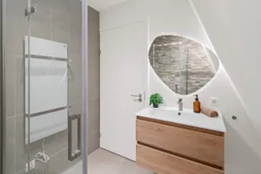 Unique penthouse near city center and Park - Image 3