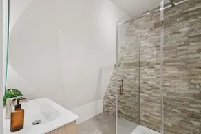 Unique penthouse near city center and Park - Image 4