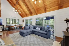 Cozy Berkshires Lakefront Cottage! NEW - Image 4