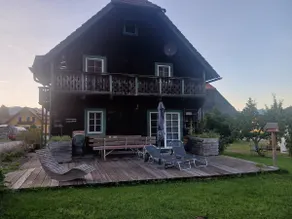 Vacation home: Great location, plenty of space and large garden - Image 2