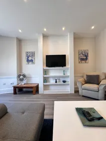 Beautiful flat in city centre - Image 5