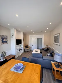 Beautiful flat in city centre - Image 2
