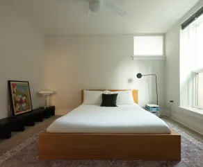 Designer 2-Bed Loft in Art Museum Area with Patio - Image 4