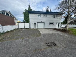 One bedroom with large living rm - Image 3