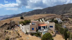 Private house with pool & panoramic sea view - Image 4