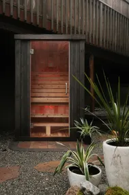 Boutique River Cabin · Infrared Sauna · Hot Tub - Image 4