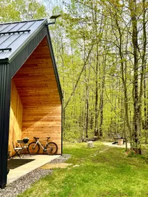 Cozy Trailside Nordic Forest Cottage - Image 3