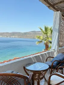 A peaceful sea view guest house - Image 3