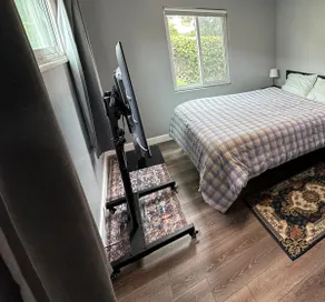 Cozy Suite with Own entrance-TV - Image 5