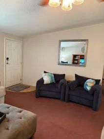 The Lake Joy House - Image 4