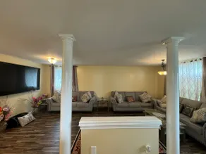 3 Bedroom Luxury Home Spacious - Image 4