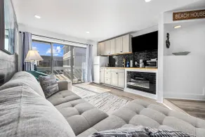 Modern Coastal Condo with Ocean View and Pool! - Image 2