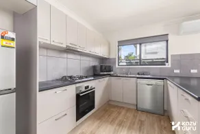 Kozyguru | Mt Gravatt East | 3 Bed Home - Image 4
