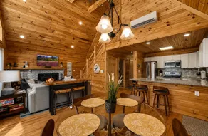 The Pine Lodge is wonderful in the Hideout - Image 3