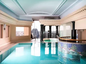 Lux Harbour Suite @ The Rocks | Pool+Gym | Sleeps4 - Image 2
