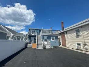 2 Bdr Apt with Deck| 3 min walk from ocean - Unit3 - Image 5
