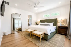 Perfect Downtown Location | Modern 3BR/3BA Home - Image 3