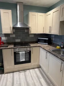 Olympic place 2-bed house - Image 3