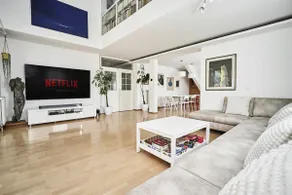 Matic Spacious Modern Apartment - Image 5