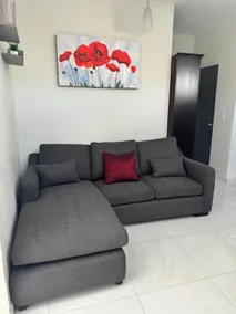 Centrally located one-bedroom apartment - Image 2