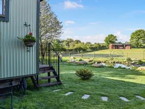 Shepherds hut - ukc6774 - Image 3