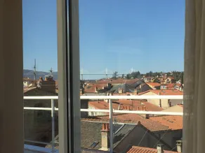 Luxury apartment, panoramic view, air conditioning, garage - Image 4