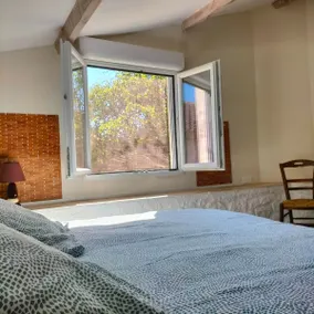 Authentic gîte — private terrace & heated pool - Image 2