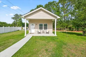 Modern Mid Town Luxury Hideaway - Image 5