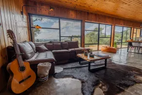 Serra Getaway with Hot Tub and Beautiful Sunrise - Image 4