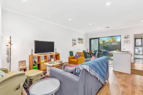 'Christies Chic' A Family Getaway by the Beach - Image 3