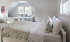 Fieldstone Guesthouse - Image 2